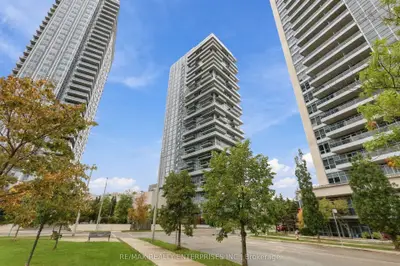 225 Village Green Square 1004, Toronto, On M1s 0n4