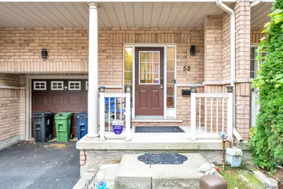 52 Ignatius Lane, Toronto, On M1e 0a3