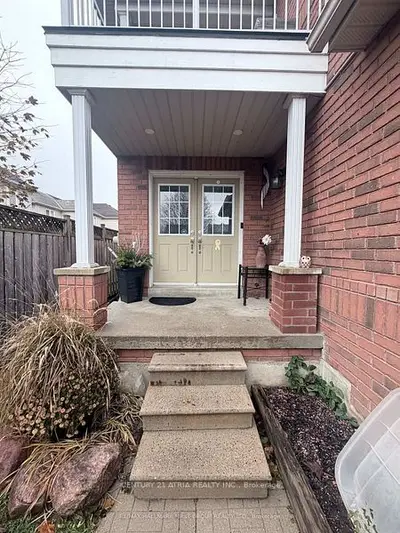 82 Hutton Place, Clarington, On L1c 5k1