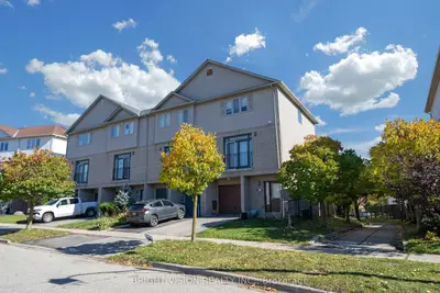 1543 Hummingbird Court, Pickering, On L1v 7h8