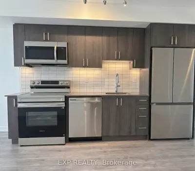 1010 Sandy Beach Road 209, Pickering, On L1w 3v9