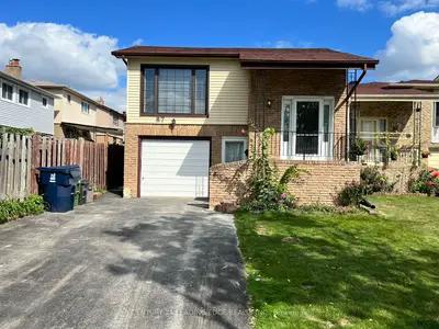 87 Dunmail Drive Upper, Toronto, On M1v 1v8
