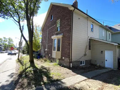 228 Riverdale Avenue Basement, Toronto, On M4k 1c5