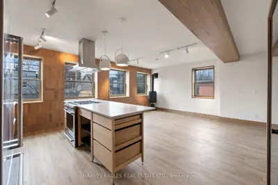 663 Greenwood Avenue 2, Toronto, On M4j 4b3