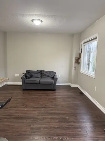 34 Markham Trail, Clarington, On L1c 0s4