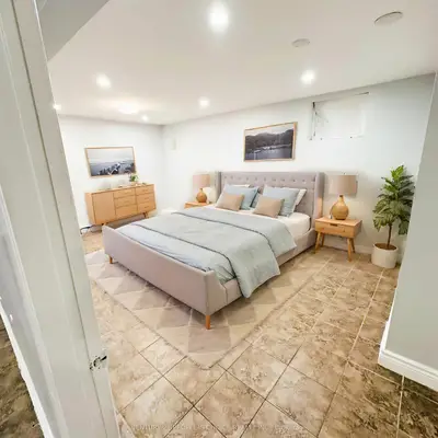 41 Coomer Crescent, Ajax, On L1t 3c7