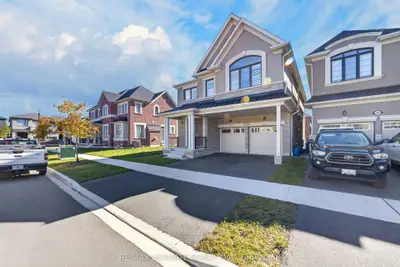 2885 Foxden Square, Pickering, On L1x 0n9