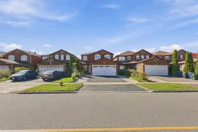 205 Hupfield Trail, Toronto, On M1b 4n9