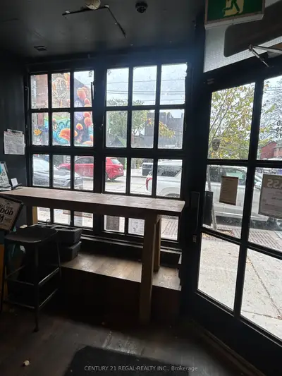 780 Queen Street E, Toronto, On M4m 1h4