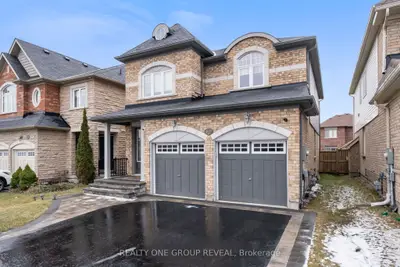 67 Buxton Lane, Clarington, On L1c 0j5