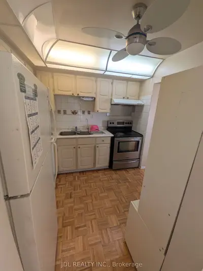 110 Bellefontaine Street, Toronto, On M1s 4e6