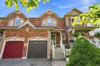 92 Tremount Street, Whitby, On L1m 1g2