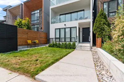 16 Minto Street Bsmt-b, Toronto, On M4l 1b6