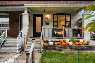 114 West Lynn Avenue, Toronto, On M4c 3w2