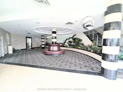 2550 Lawrence Avenue E 1202, Toronto, On M1p 2r7