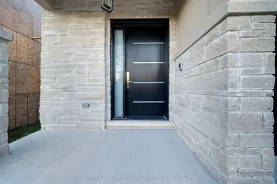 158 Hillcrest Drive, Whitby, On L1n 3c4
