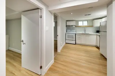 2505 Gerrard Street E Lower, Toronto, On M1n 1w7