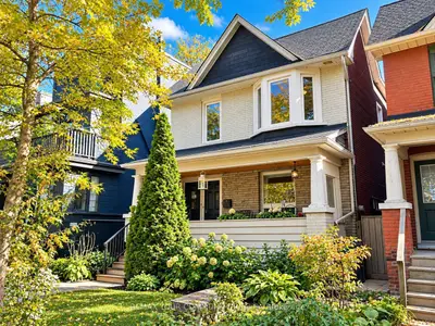 85 Woodfield Road, Toronto, On M4l 2w5