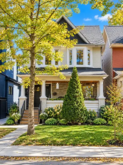 85 Woodfield Road, Toronto, On M4l 2w5