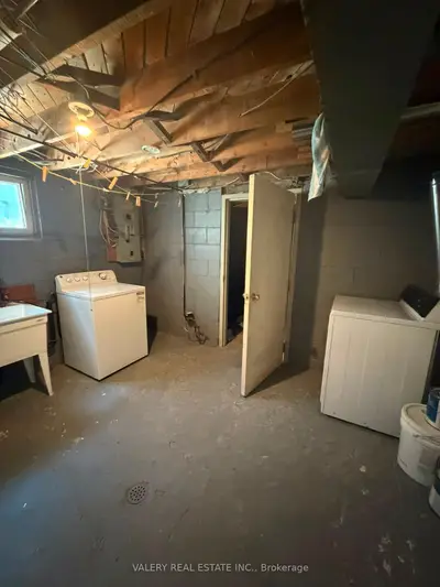 425 Livingston Road N, Toronto, On M1e 1m5