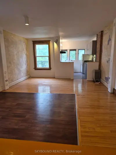 122 Arundel Avenue # Upper, Toronto, On M4k 3a4