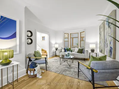 1810 Dundas Street E, Toronto, On M4l 1m3