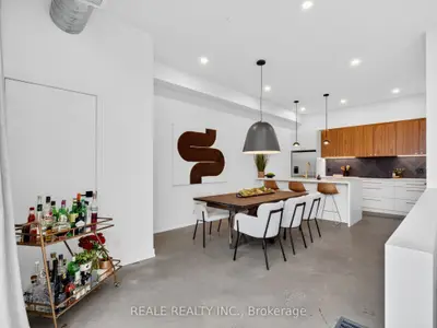 201 Carlaw Avenue Ph802, Toronto, On M4m 2s3