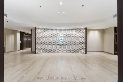 38 Lee Centre Drive 1612, Toronto, On M1h 3j7