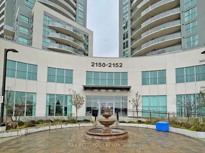 2152 Lawrence Avenue E 1502, Toronto, On M1r 0b5