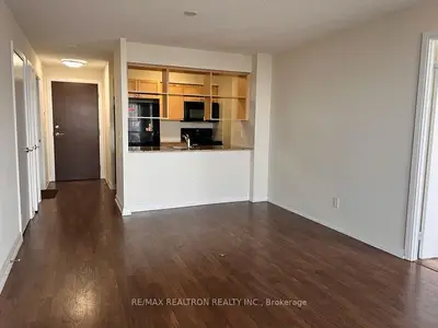 151 Village Green Square 2804, Toronto, On M1s 0k5