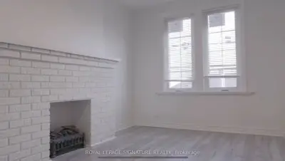 458 Kingston Road A, Toronto, On M4l 1v3