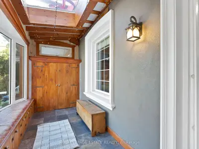 23 Norway Avenue, Toronto, On M4l 1p7