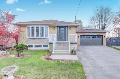 10 Gable Place, Toronto, On M1p 4j8