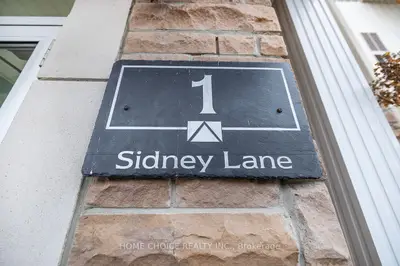 1 Sidney Lane 105, Clarington, On L1c 0n5