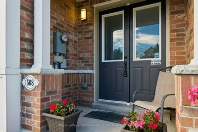 308 Lakebreeze Drive, Clarington, On L1b 0a1