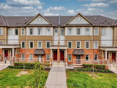 2500 Hill Rise Court 128, Oshawa, On L1l 0m6