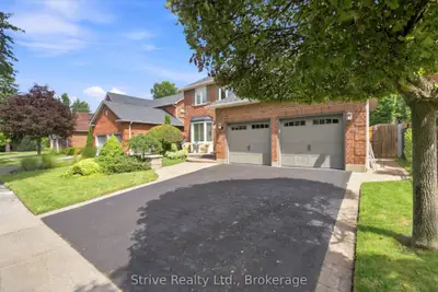 5 Carriage Lane, Clarington, On L1e 1j9