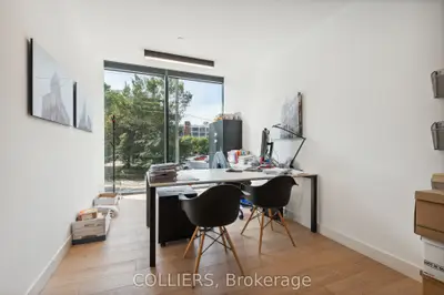 1230 Dundas Street E, Toronto, On M4m 1s2
