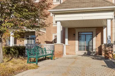 54 Harvey Johnston Way 107, Whitby, On L1m 0j7