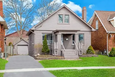 111 Oshawa Boulevard S, Oshawa, On L1h 5r4