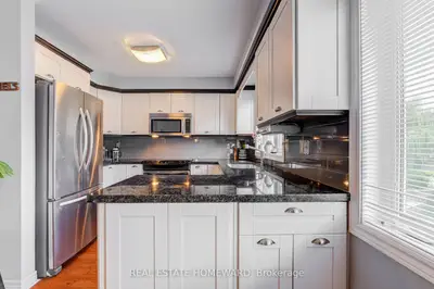 5a Falmouth Avenue, Toronto, On M1k 4m5
