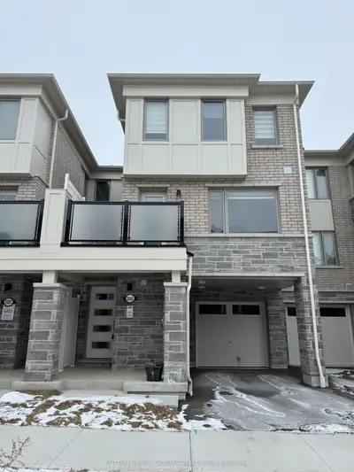 3355 Thunderbird Prom, Pickering, On L1x 0n1