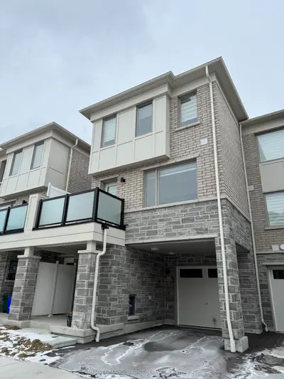 3355 Thunderbird Prom, Pickering, On L1x 0n1