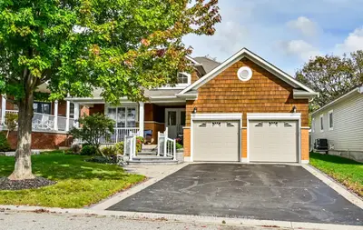 35 Kimberly Drive, Whitby, On L1m 1k5
