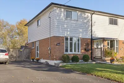 297 Durham Court, Oshawa, On L1j 5r5