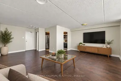 207 Galloway Road 704, Toronto, On M1e 4x3