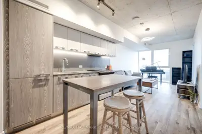 15 Baseball Place 1106, Toronto, On M4m 0e6