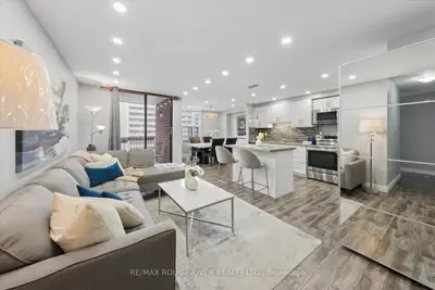 90 Ling Road 907, Toronto, On M1e 4y3
