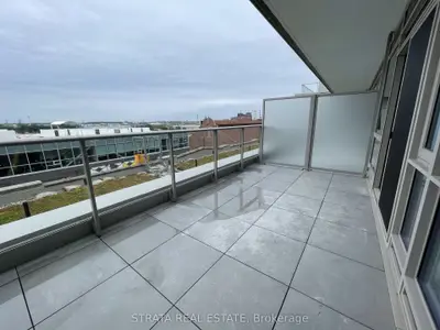 150 Logan Avenue 704, Toronto, On M4m 0e4