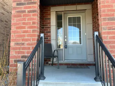 2448 Equestrian Crescent, Oshawa, On L1h 7k4